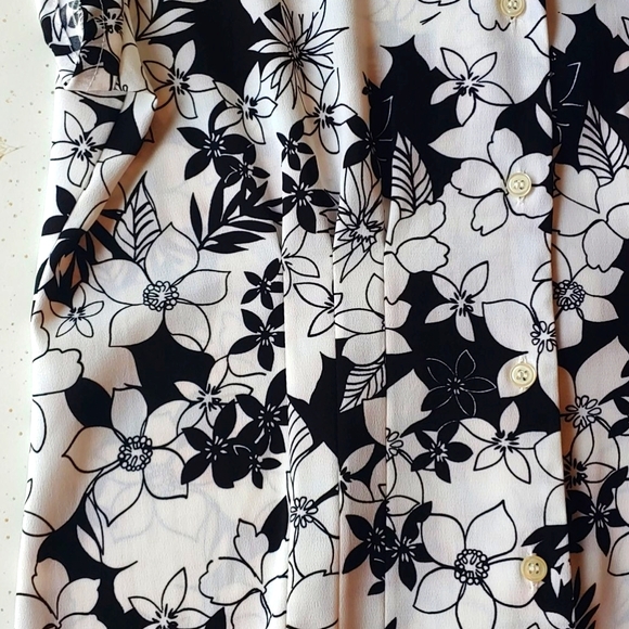 Worthington Petite Stretch Florals Blouse - Picture 4 of 11